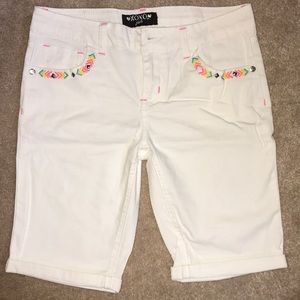 XOXO BRAND NEW Bermuda Shorts